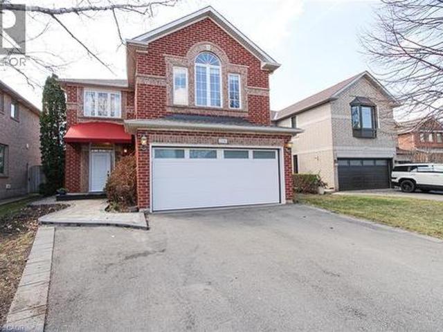 2216 Norfolk Drive, Oakville, ON, L6H 6H4 house for sale | Listing ID 40832 | Royal LePage