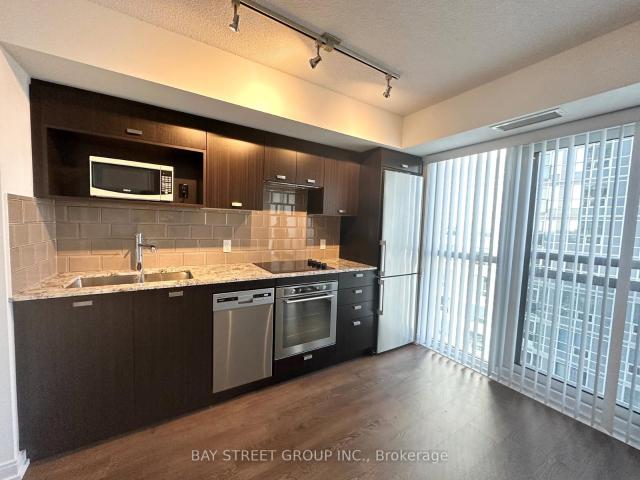 2217 Village Green Square, Scarborough | 1Beds/1Bath, Condo, $2,100/mo | Condos. Ca