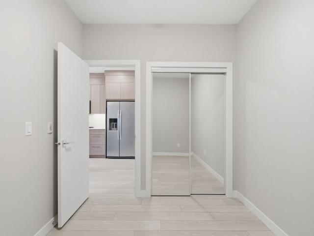 2217, 265 Wolf Willow Boulevard SE 1