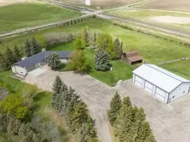221083 Range Road 270, Rural Wheatland County, AB, T1P 2G5 h.