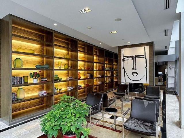 2210 37 Grosvenor Street, Toronto | Leased, C12659 | Condos. Ca
