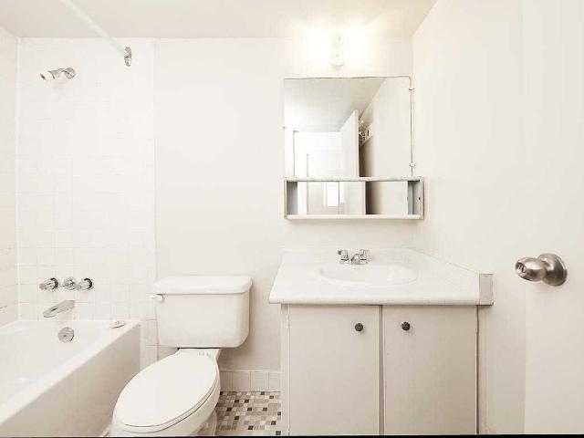 2211 Sherobee Road 2 Bedroom Apartment for Rent at 2211 Sherobee Rd, Mississauga, ON L5A 2H5 Cooksville