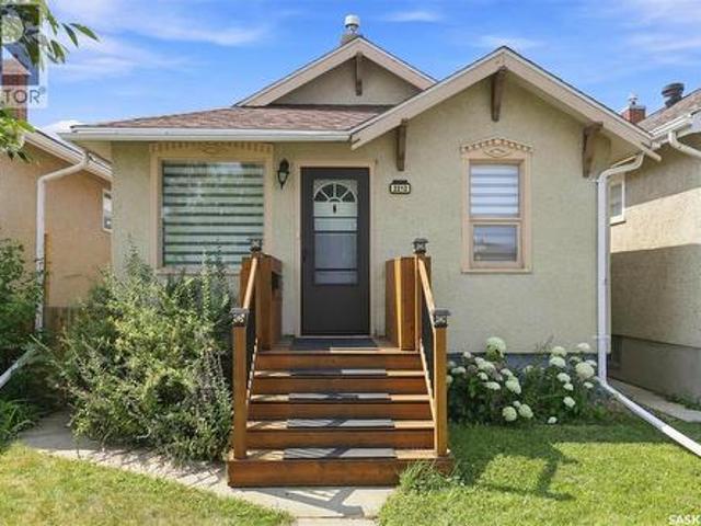 2212 Wallace Street, Regina, SK, S4N 4A7 house for sale | Listing ID SK044334 | Royal LePage