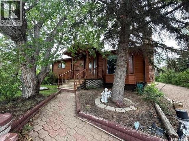 221 1St Street W, Coronach, SK, S0H 0Z0 house for sale | Listing ID SK038334 | Royal LePage