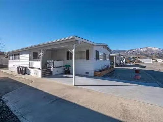 221 3105 South Main Street, Penticton, BC, V2A 7H1 house for.