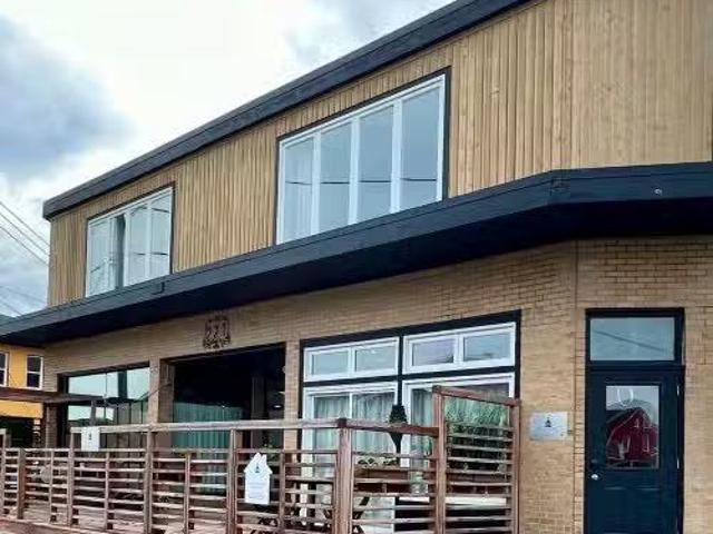 221 Ch. Principal, Les Îles De La Madeleine, QC, G4T 1C8 com.