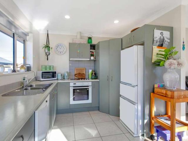 2/21 Awatea Road, Hornby, Christchurch City