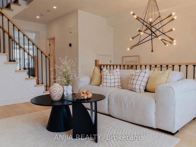 221 Dundas Way, Markham | 3+1Beds/3Bath, Townhouse, $888,000 | Condos. Ca