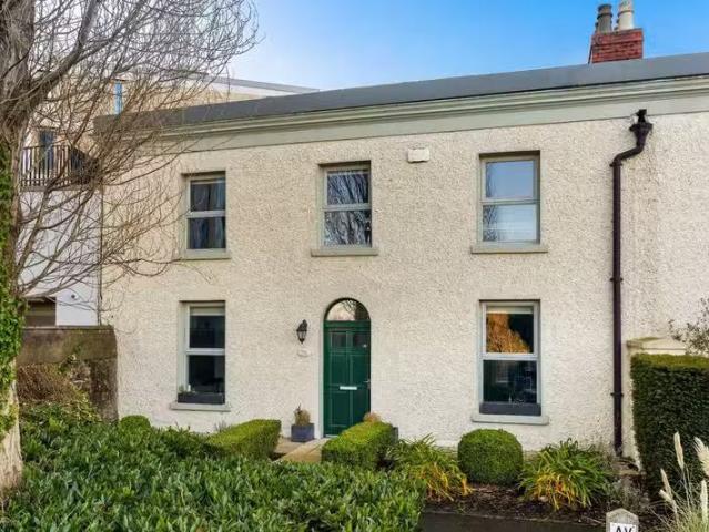 221 Llandaff Terrace, Merrion Road, Ballsbridge, Dublin 4, D04.