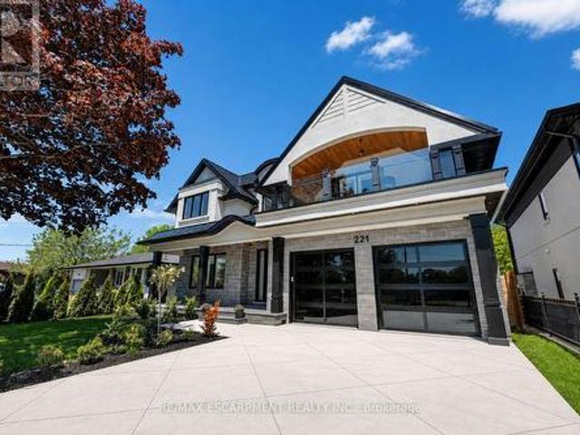 221 Morden Road E, Oakville, ON, L6K 2S2 house for lease | Listing ID W13234 | Royal LePage