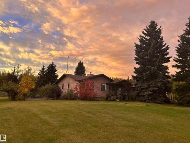 22245 Twp Road 512, Rural Strathcona County, AB, T8C 1H2 Luxury House for sale | Listing ID E4488 | Royal LePage Carriage Trade Luxury Properties