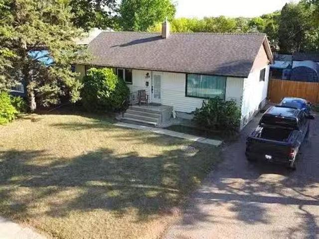 2228 Richmond Avenue, Brandon, MB, R7B 0T6 house for sale L.