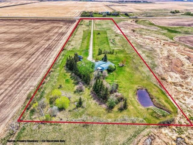 222082 Highway 817, Rural Wheatland County, AB, T0J 0M0 house for sale | Listing ID A2305 | Royal LePage