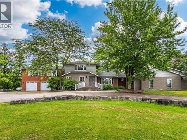 2220 Britannia Road, Burlington, ON, L7P 0E8 house for sale | Listing ID 40838 | Royal LePage
