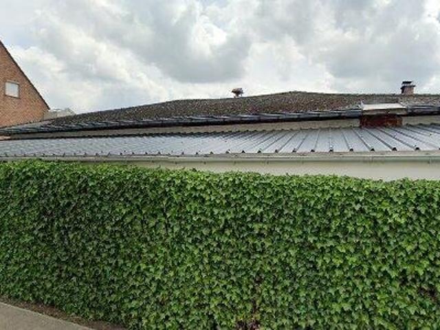 222 m2 warehouse for sale in Lierde