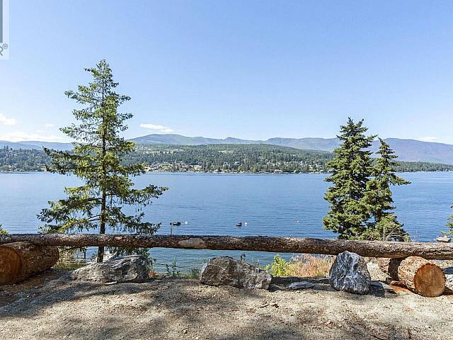 2234 Eagle Bay Road Blind Bay, British Columbia
