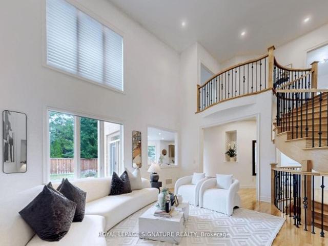 2238 Lyndhurst Drive, Oakville, ON, L6H 7V4 house for sale | Listing ID W12949 | Royal LePage