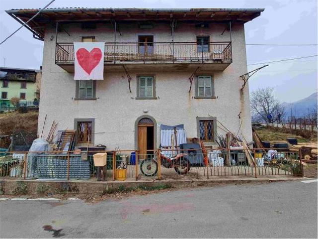 2239/2025 3 BG Porzione di casa posta in un edificio bifamiliare