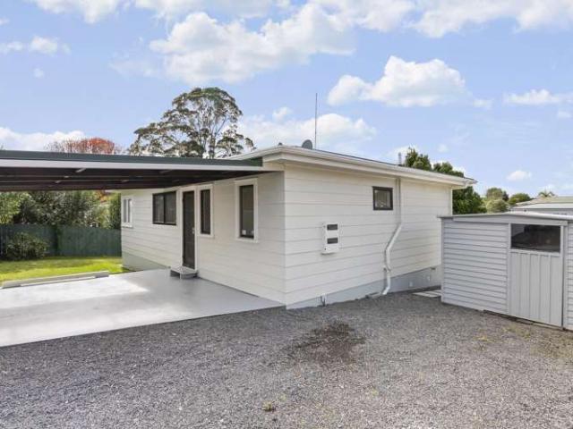 2/231 Birkdale Road, Birkdale, North Shore City