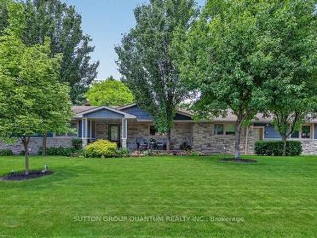 2233 Oneida Crescent, Mississauga, ON, L5C 1V7 house for sale | Listing ID W13548 | Royal LePage