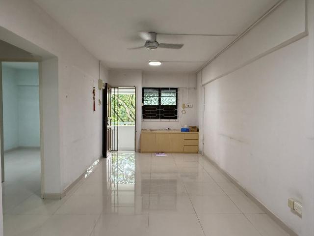 223 Ang Mo Kio Avenue 1 HDB Apartment For Sale, $430,000, 2 Bed 2 Bath 721 sqft $596.00 psf
