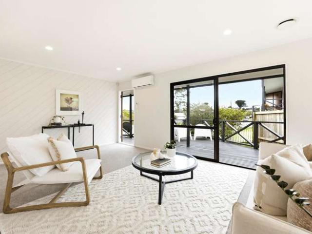 2/23 Flaunty Place, West Harbour, Waitakere City
