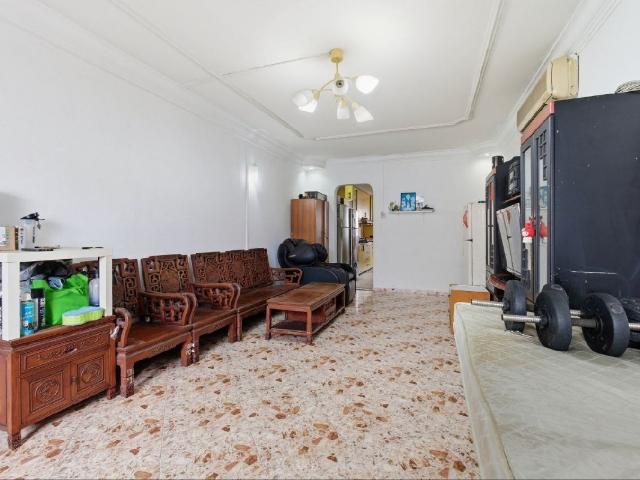 223 Pending Road HDB Apartment For Sale, $510,000, 3 Bed 2 Bath 1,109 sqft $460.00 psf
