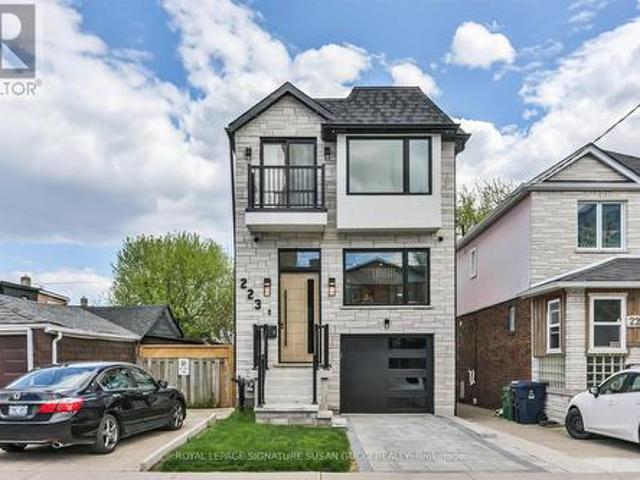 223 Queensdale Avenue, Toronto, ON, M4C 2B1 house for sale | Listing ID E13551 | Royal LePage