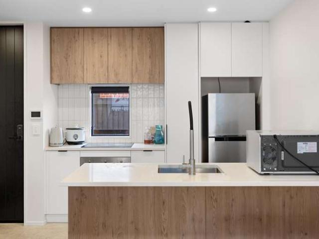 2/24 Devonport Lane, St Albans, Christchurch City