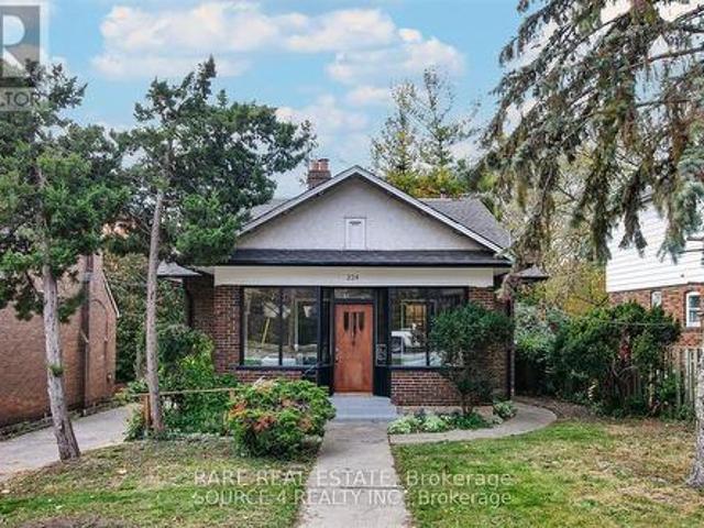 224 Ellis Avenue, Toronto, ON, M6S 2X2 house for sale | Listing ID W13570 | Royal LePage