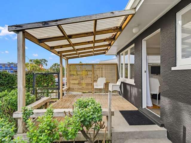 2/24 Kulim Ave, Otumoetai, Tauranga