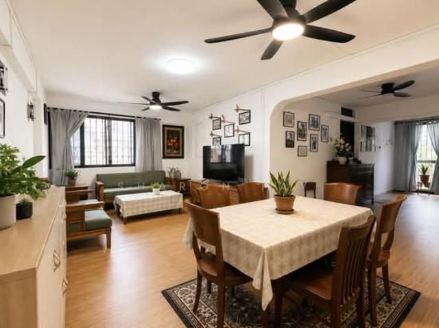 224 Lorong 8 Toa Payoh HDB Apartment For Sale, $600,000, 4 Bed 2 Bath 1,259 sqft $477.00 psf