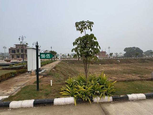 224 Sq.Yd. Plot in Sector 21 Panchkula Listing ID: #10270