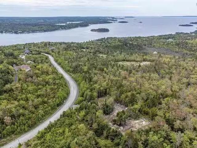 224 Toni Avenue, Boutiliers Point, NS, B3Z 1X3 vacant land f.