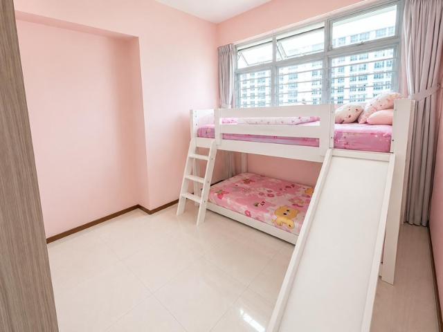 224C Sumang Lane HDB Apartment For Sale, $700,000, 3 Bed 2 Bath 1,001 sqft $699.00 psf