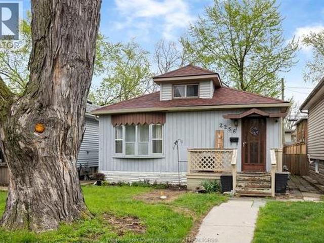 2256 Church, Windsor, ON, N8X 1V9 house for sale | Listing ID 26009 | Royal LePage