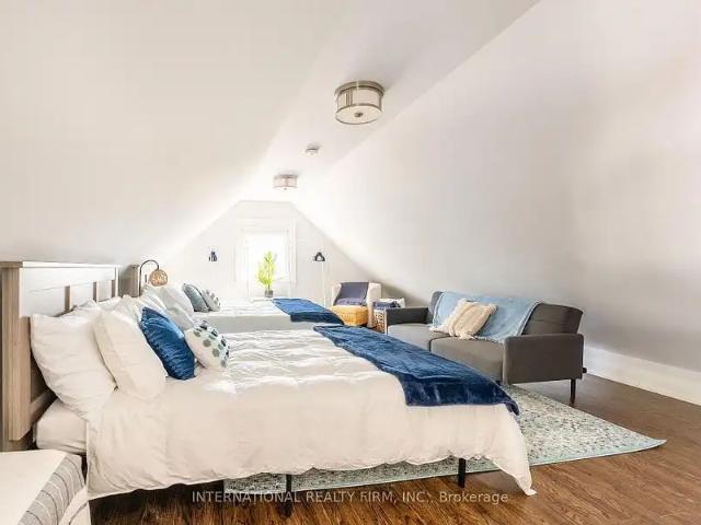 2256 Queen Street East #1