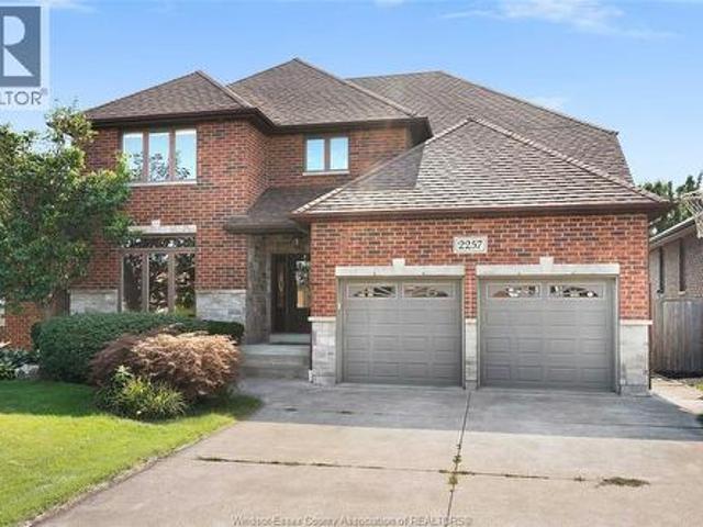 2257 Askin, Windsor, ON, N9B 3Y4 house for sale | Listing ID 26008 | Royal LePage
