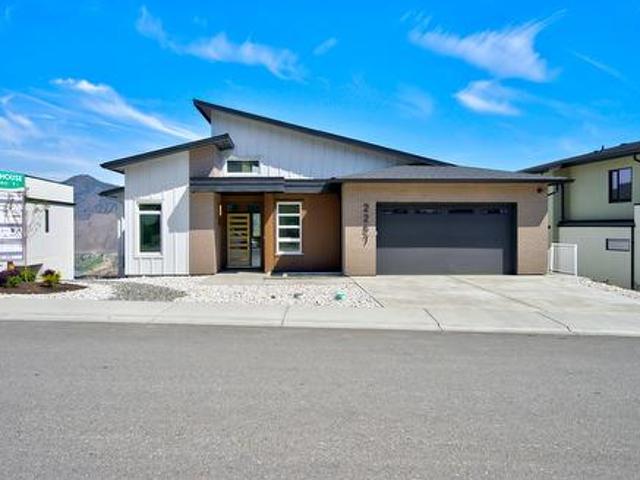 2257 Coldwater Drive, Kamloops, BC, V2E 0E6 Luxury House for sale | Listing ID 10397 | Royal LePage Carriage Trade Luxury Properties