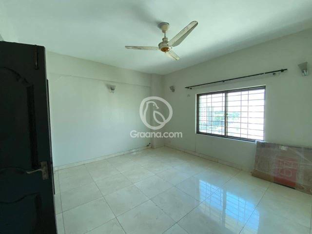 2250 Sq. Ft. Flat for sale