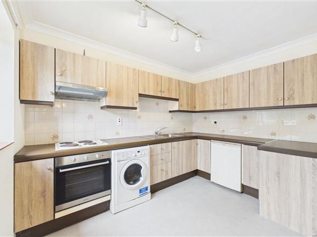 225,000 | Apt 3A, Newtown Court, Waterford City, Waterford RE/MAX Property Specialists 5016 MyHome. Ie Residential