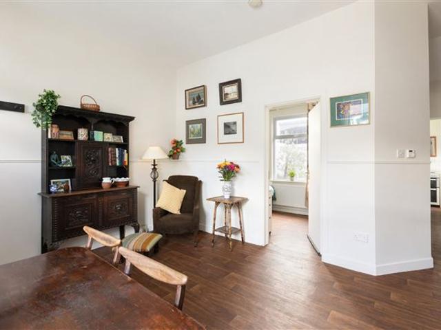 225,000 | 7 Rutland Cottages, Summerhill, Dublin 1 DNG Phibsboro 5007 MyHome. Ie Residential