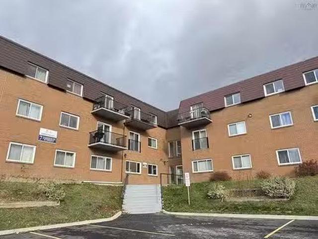 225 7 Jamieson Street, Dartmouth, NS, B3A 4L2 condo for sale.