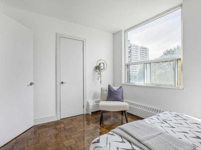 225 Davisville Avenue 2 Bedroom Apartment for Rent at 225 Davisville Ave, Toronto, ON M4S 1G9 Davisville Village