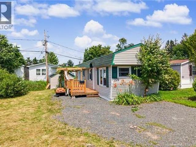 225 Driftwood Loop, Fredericton, NB, E3B 7P1 house for sale | Listing ID NB143512 | Royal LePage
