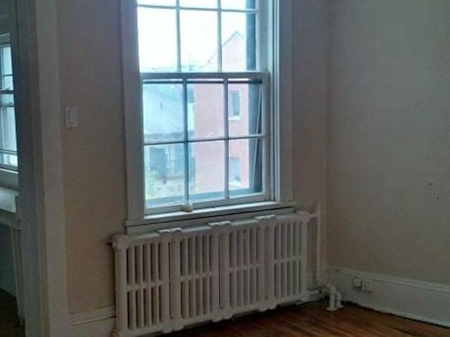 225 St. Patrick Street 3 Bedroom Apartment for Rent at 225 St. Patrick St, Ottawa, ON K1N 5K2 Byward Market