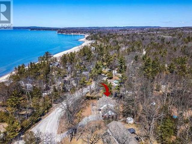 225 Tiny Beaches Road S, Tiny, ON, L0L 2J0 house for sale | Listing ID S12093 | Royal LePage