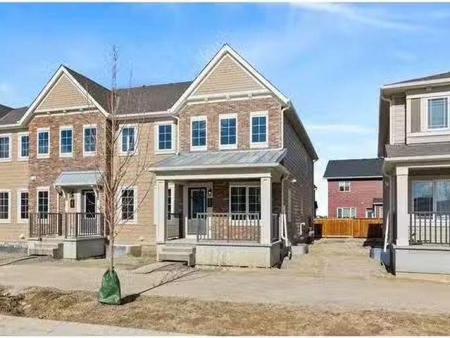 225 Yorkville Boulevard Sw, Calgary, AB, T2X 5H6 house for s.