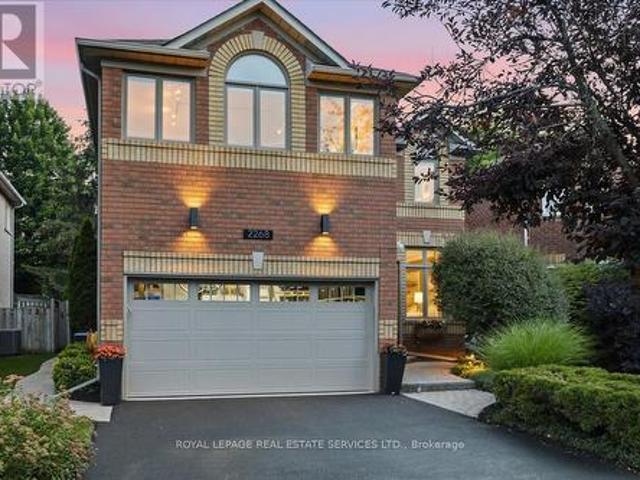 2268 Vista Oak Road, Oakville, ON, L6M 3L8 house for sale | Listing ID W13511 | Royal LePage