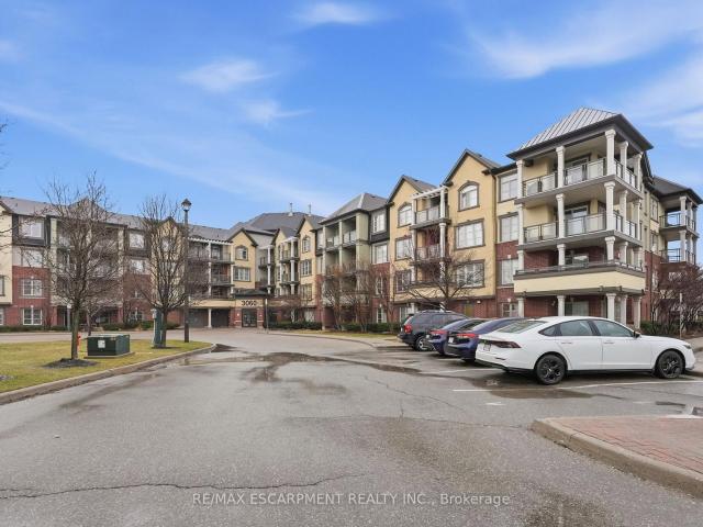 226 3 Rotary Way, Burlington | For Sale @ $429,900 | Condos. Ca